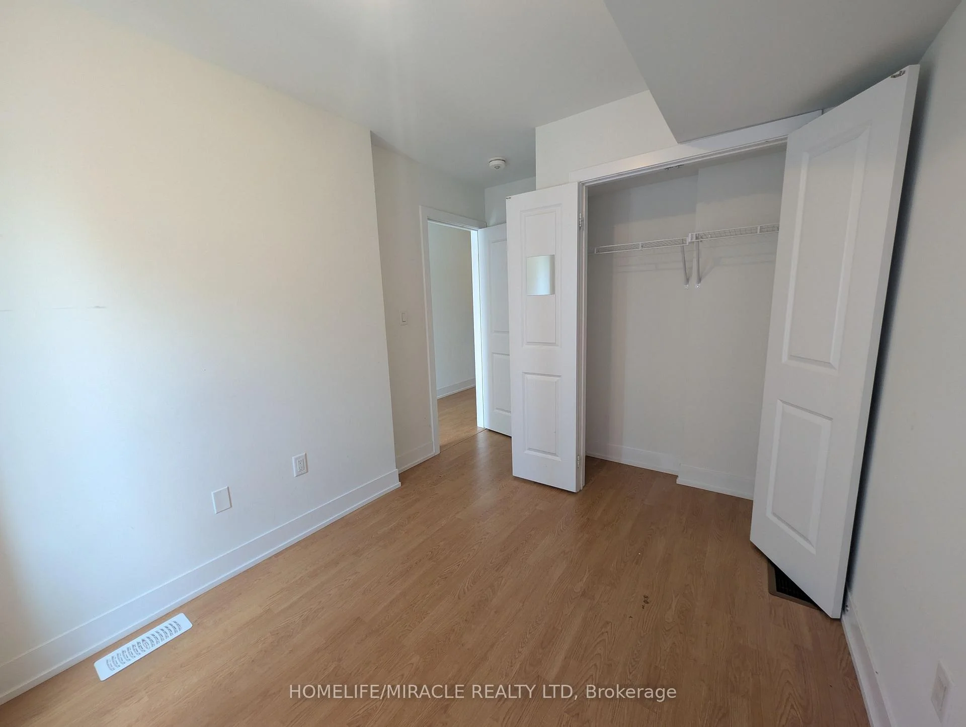 Photo 7 of 1553 Midland Avenue, Scarborough, Bendale — HOMEH