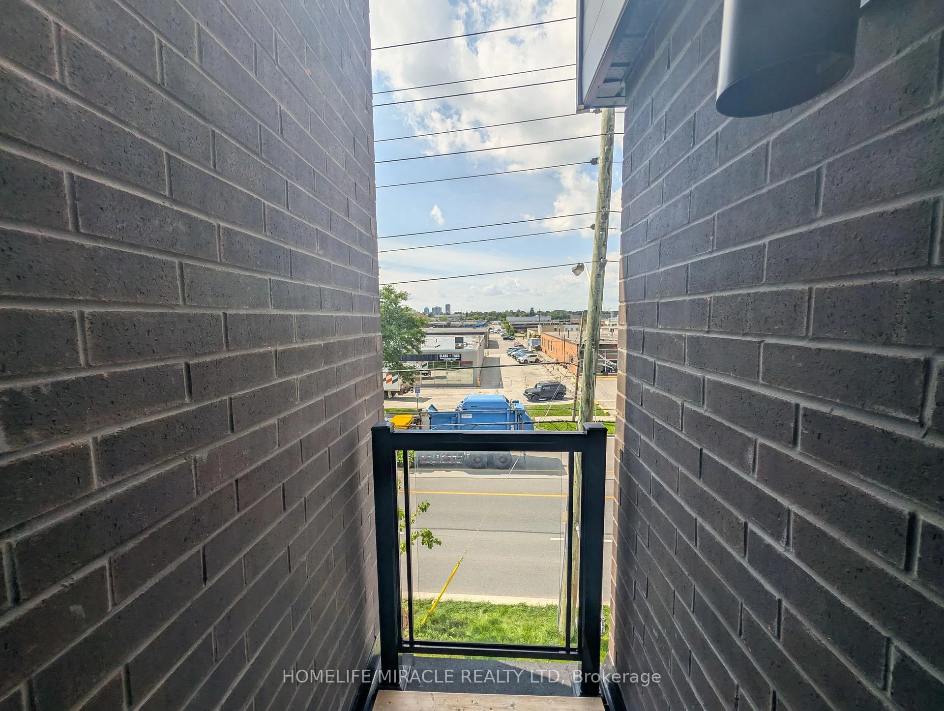 Photo 22 of 1553 Midland Avenue, Scarborough, Bendale — HOMEH