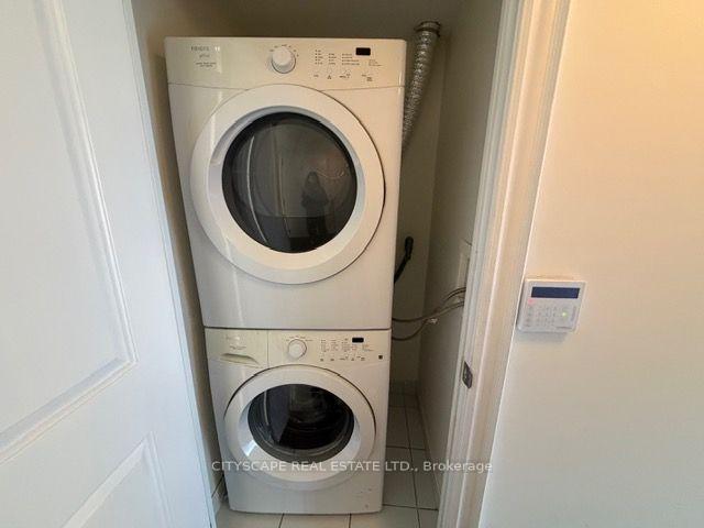Photo 8 of Unit 912, 28 Ted Rogers Way, Toronto, Church-Yonge Corridor — HOMEH