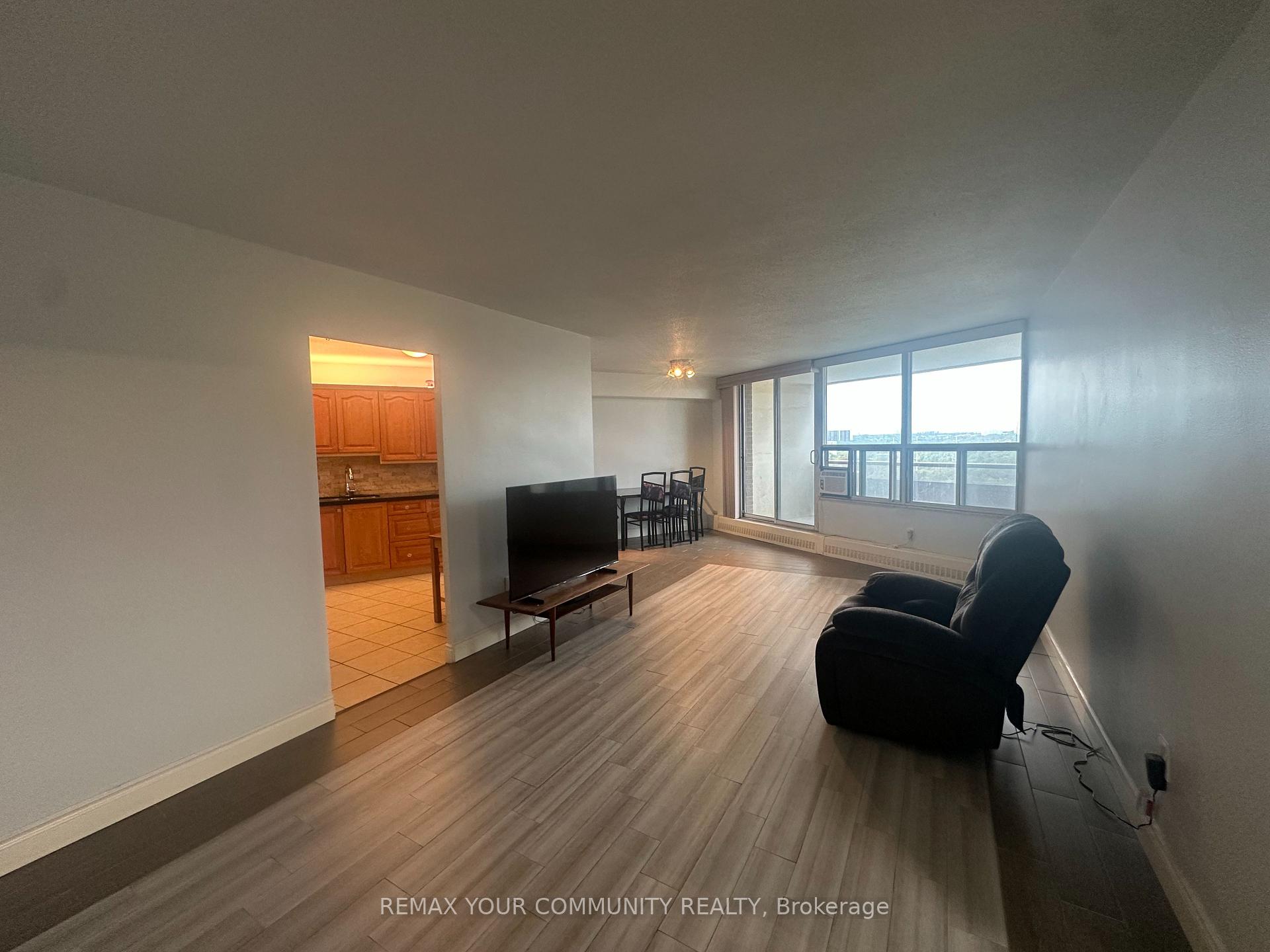 Photo 14 of Unit 1711, 15 Vicora Linkway, Toronto, Flemingdon Park — HOMEH