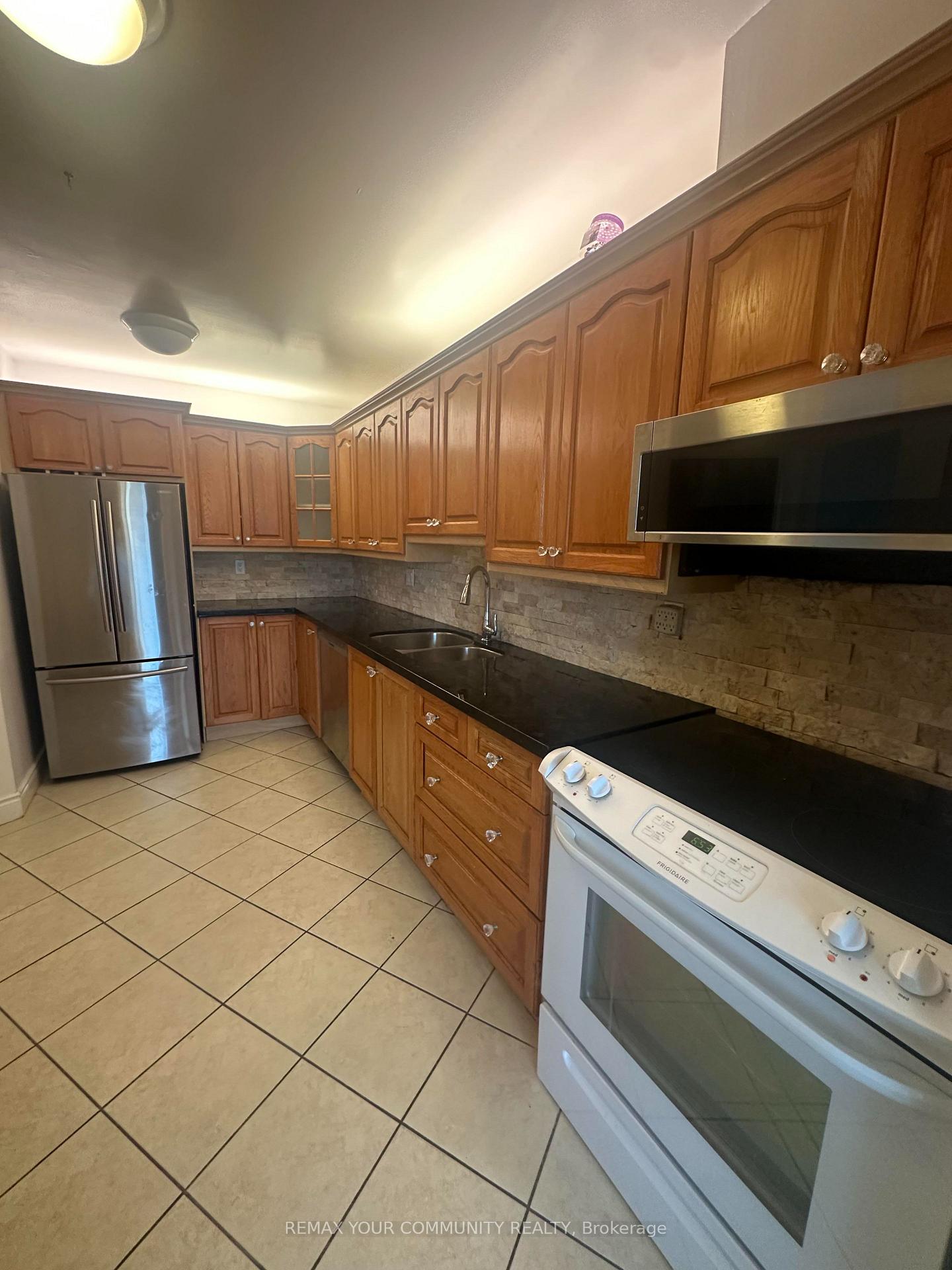 Photo 15 of Unit 1711, 15 Vicora Linkway, Toronto, Flemingdon Park — HOMEH