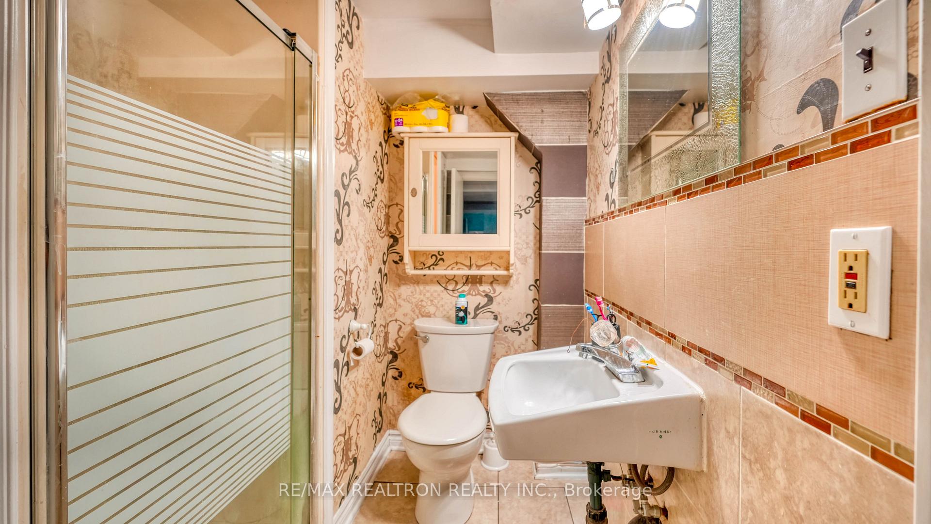 Photo 25 of 579 Pinewood Street, Oshawa, O'Neill — HOMEH