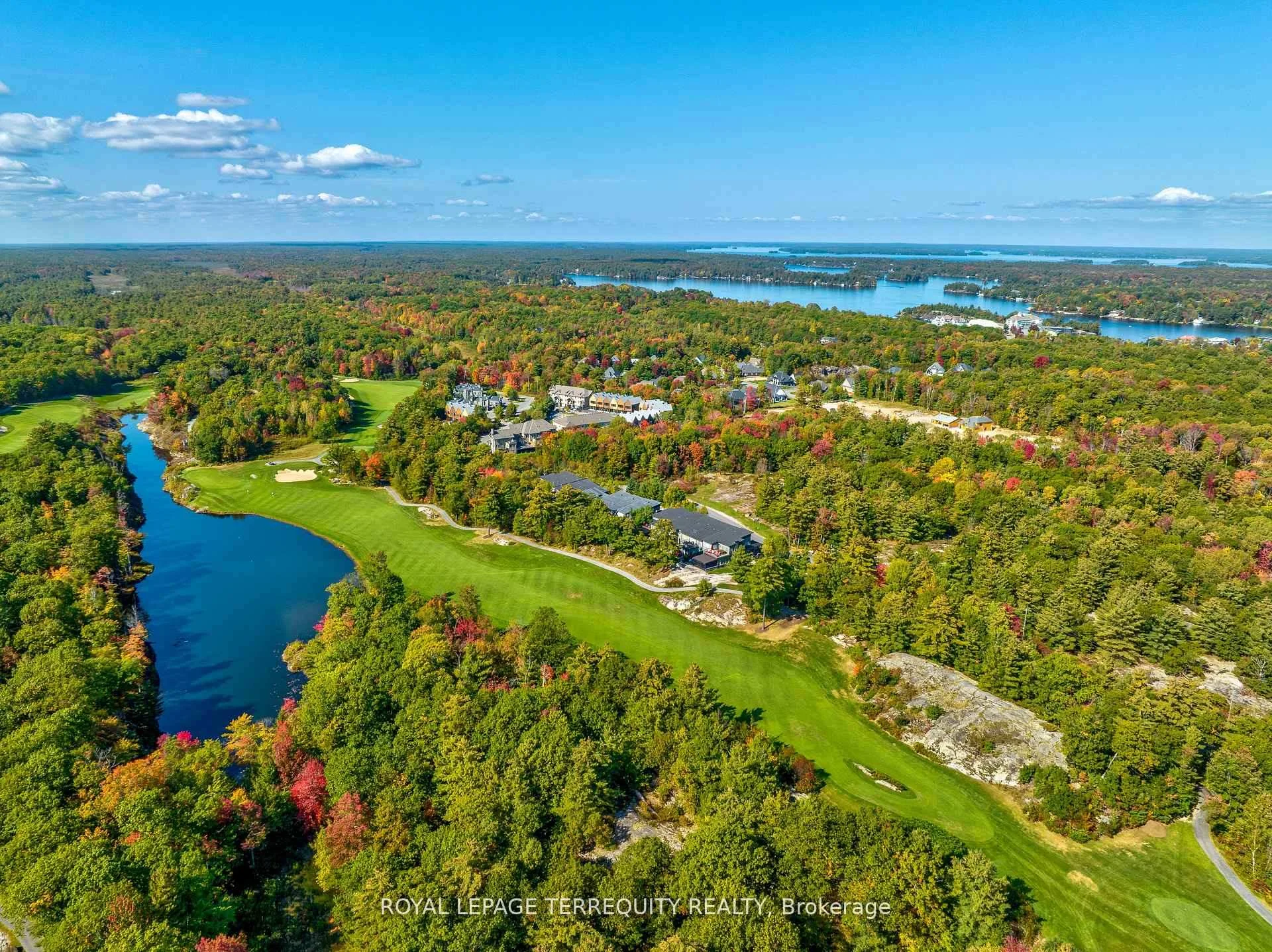 Photo 5 of Unit 405, 100 Carrick Trail, Gravenhurst, Muskoka (S) — HOMEH
