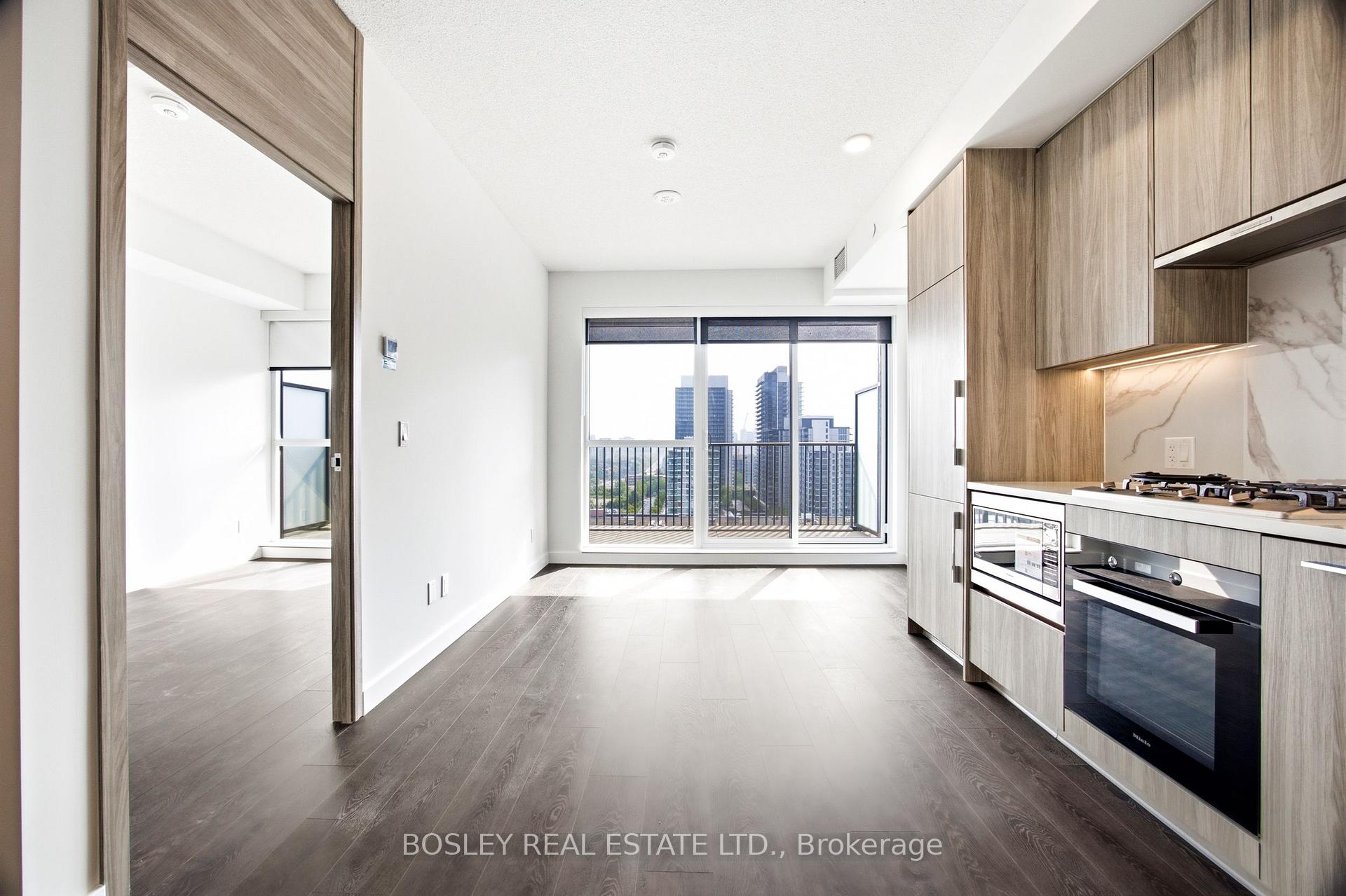 Photo 8 of Unit 1006, 75 Billes Heights, North York, Bayview Village — HOMEH