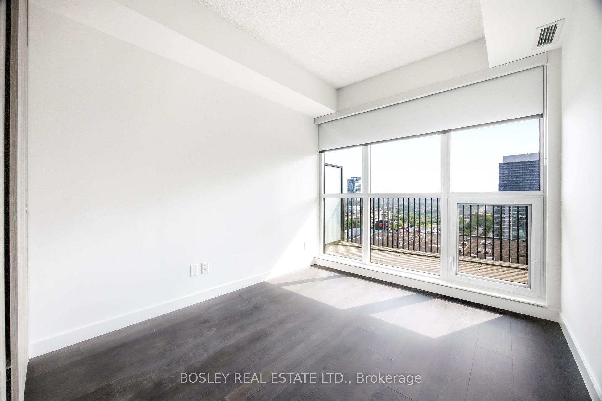 Photo 10 of Unit 1006, 75 Billes Heights, North York, Bayview Village — HOMEH