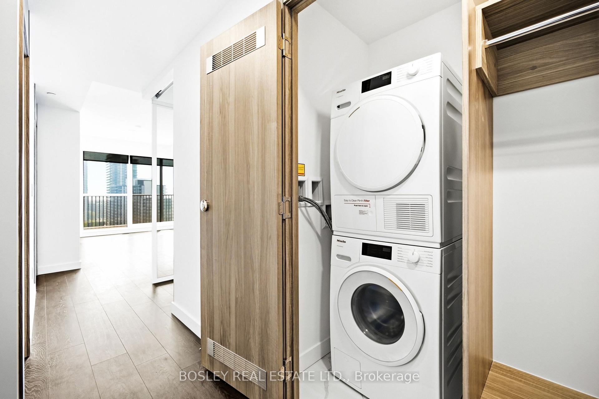 Photo 25 of Unit 1006, 75 Billes Heights, North York, Bayview Village — HOMEH