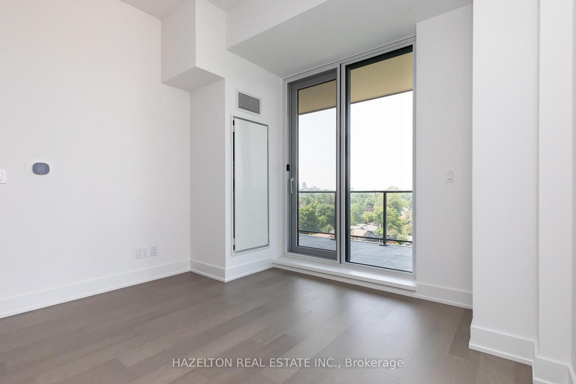 Photo 6 of Unit 904, 8 Manor Road W, Toronto, Yonge-Eglinton — HOMEH