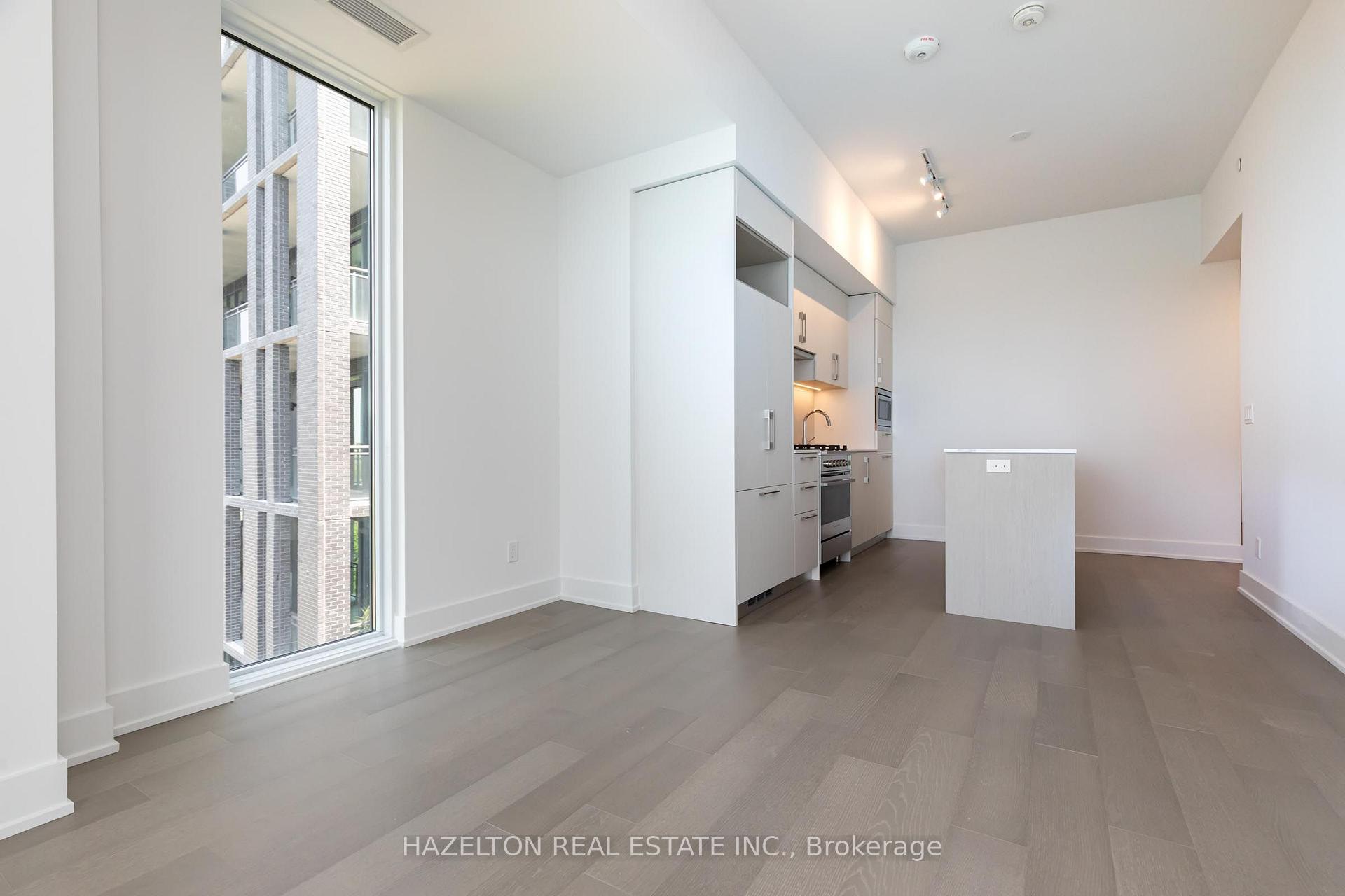 Photo 7 of Unit 904, 8 Manor Road W, Toronto, Yonge-Eglinton — HOMEH