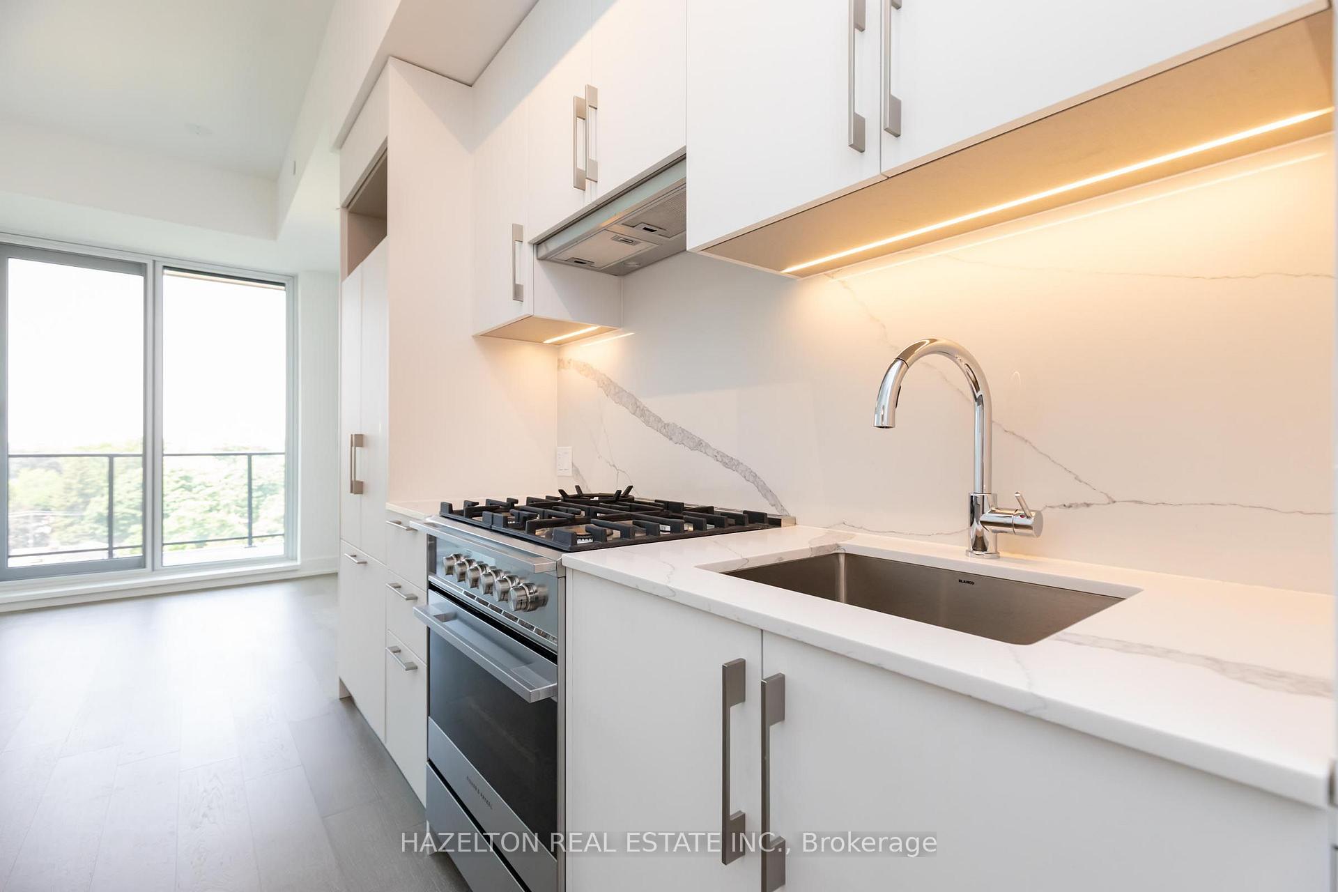 Photo 12 of Unit 904, 8 Manor Road W, Toronto, Yonge-Eglinton — HOMEH