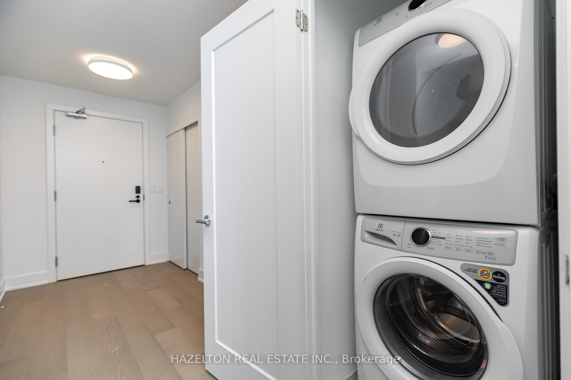 Photo 24 of Unit 904, 8 Manor Road W, Toronto, Yonge-Eglinton — HOMEH