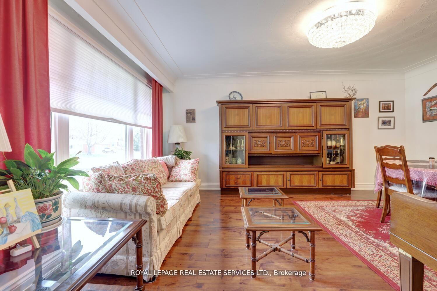 Photo 5 of 163 Bendamere Avenue, Hamilton, Buchanan — HOMEH
