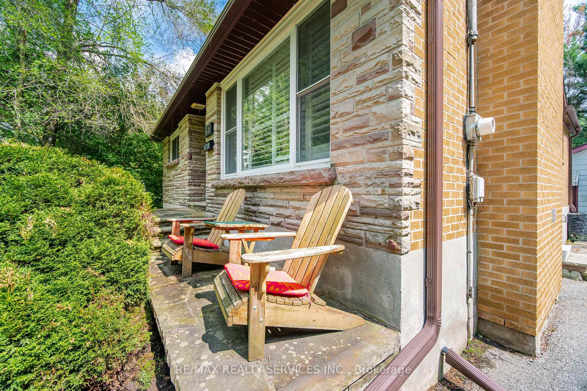 Photo 6 of 43 Maple Avenue, Caledon, Inglewood — HOMEH