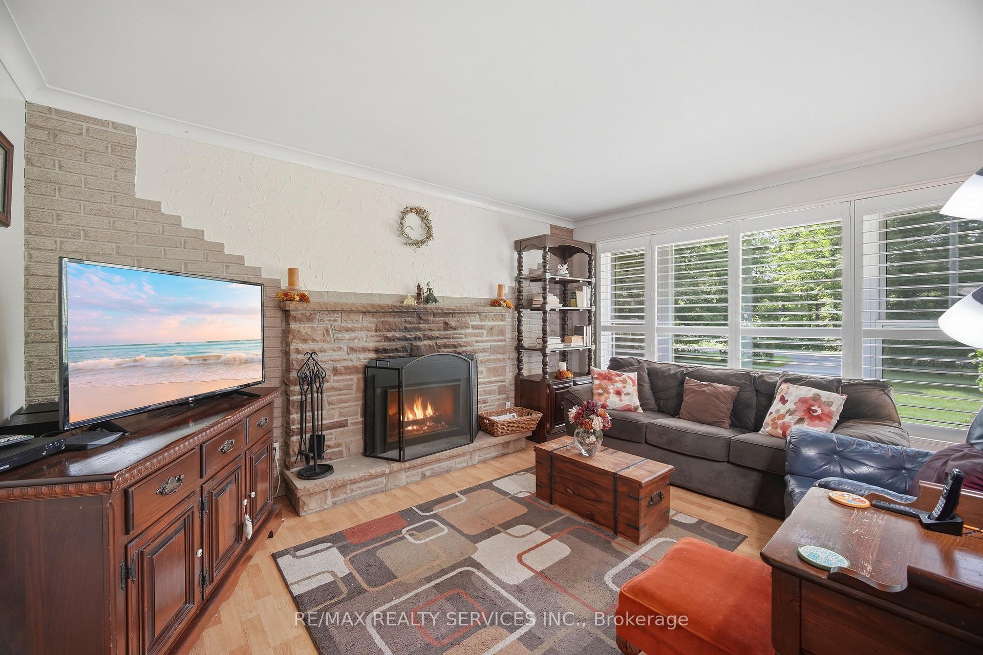 Photo 11 of 43 Maple Avenue, Caledon, Inglewood — HOMEH