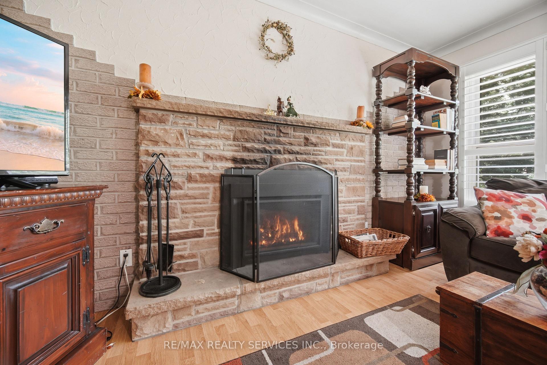 Photo 13 of 43 Maple Avenue, Caledon, Inglewood — HOMEH