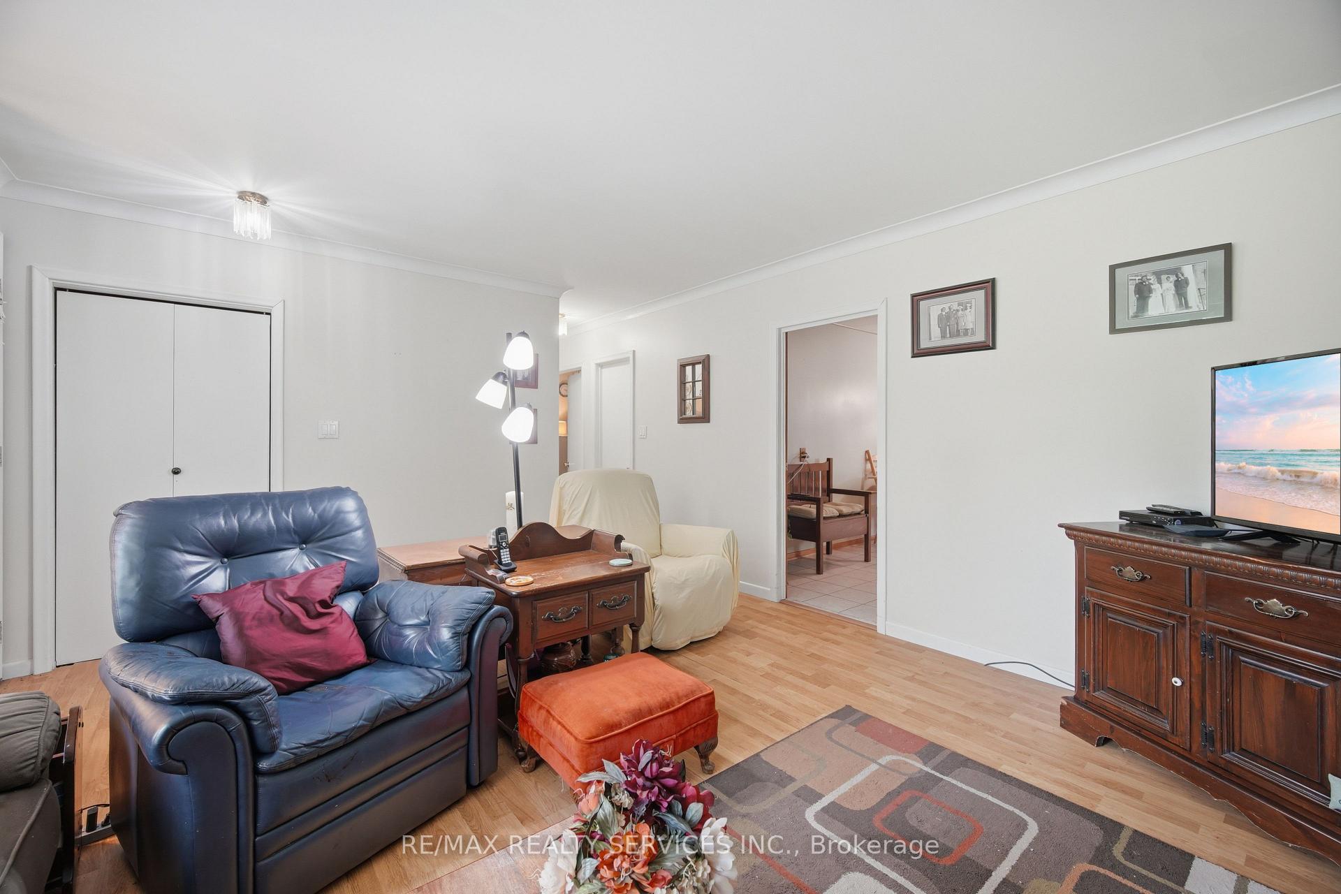 Photo 14 of 43 Maple Avenue, Caledon, Inglewood — HOMEH