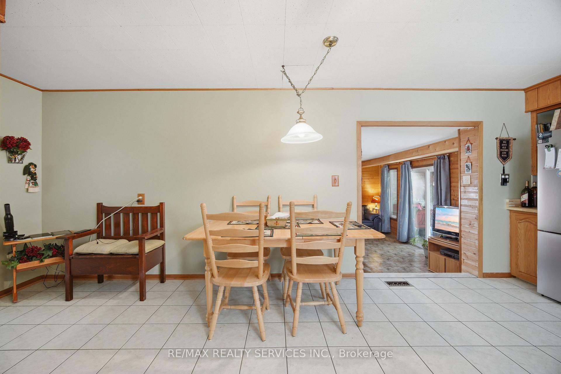 Photo 16 of 43 Maple Avenue, Caledon, Inglewood — HOMEH