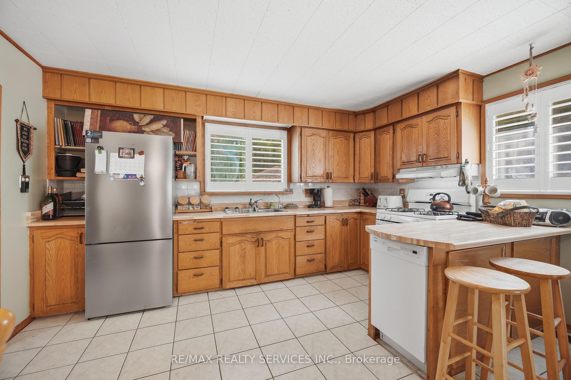 Photo 18 of 43 Maple Avenue, Caledon, Inglewood — HOMEH