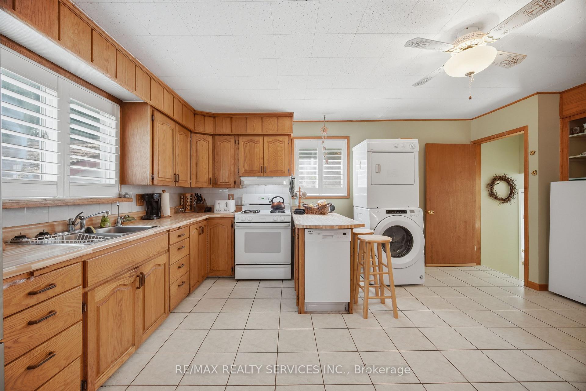 Photo 19 of 43 Maple Avenue, Caledon, Inglewood — HOMEH