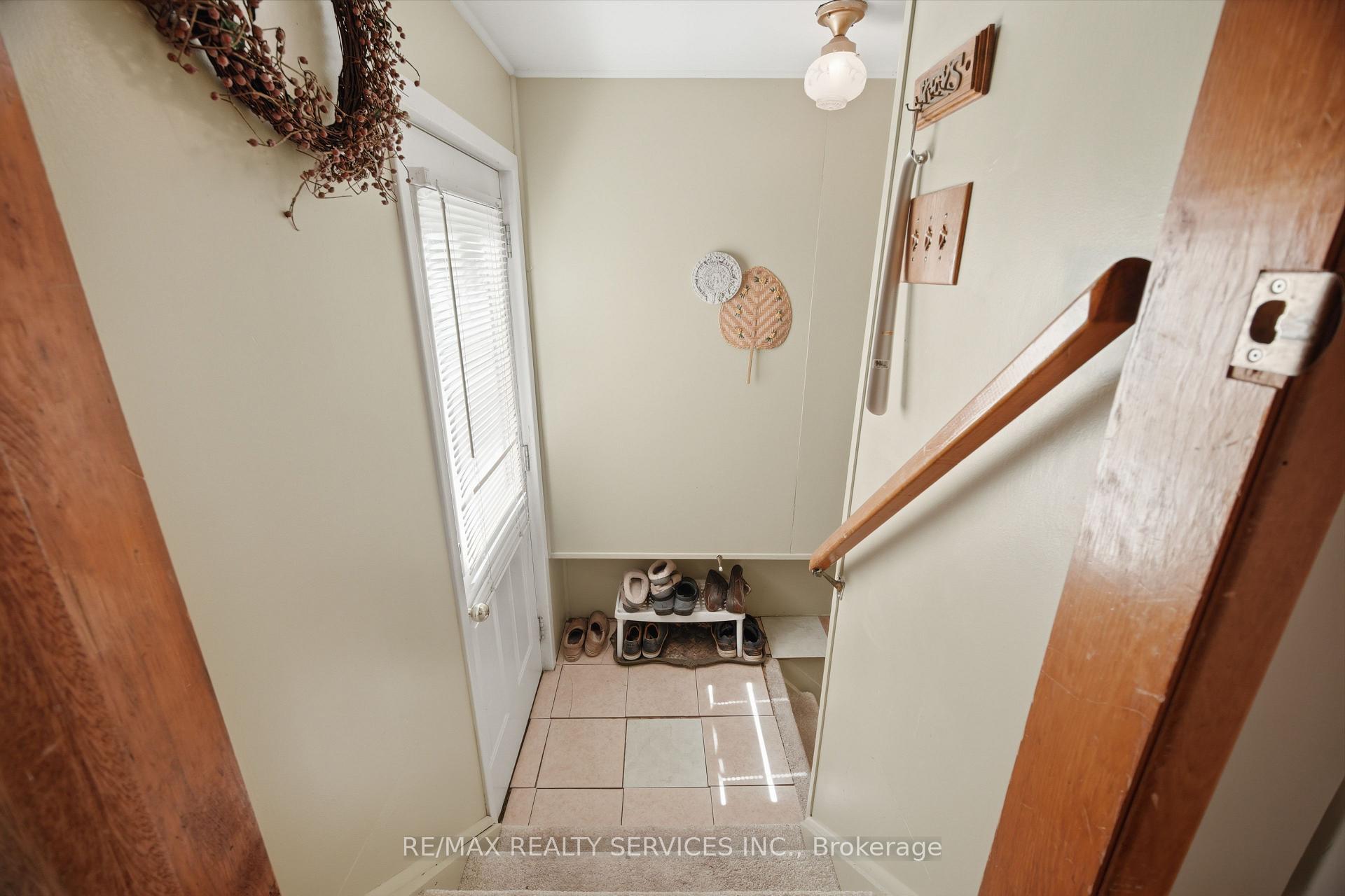 Photo 32 of 43 Maple Avenue, Caledon, Inglewood — HOMEH