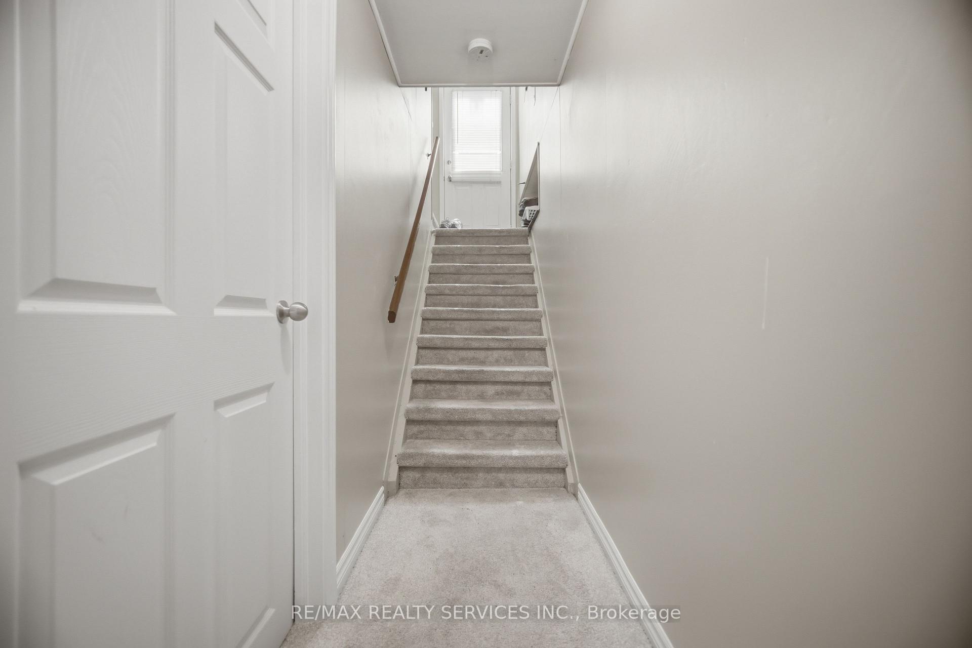 Photo 33 of 43 Maple Avenue, Caledon, Inglewood — HOMEH