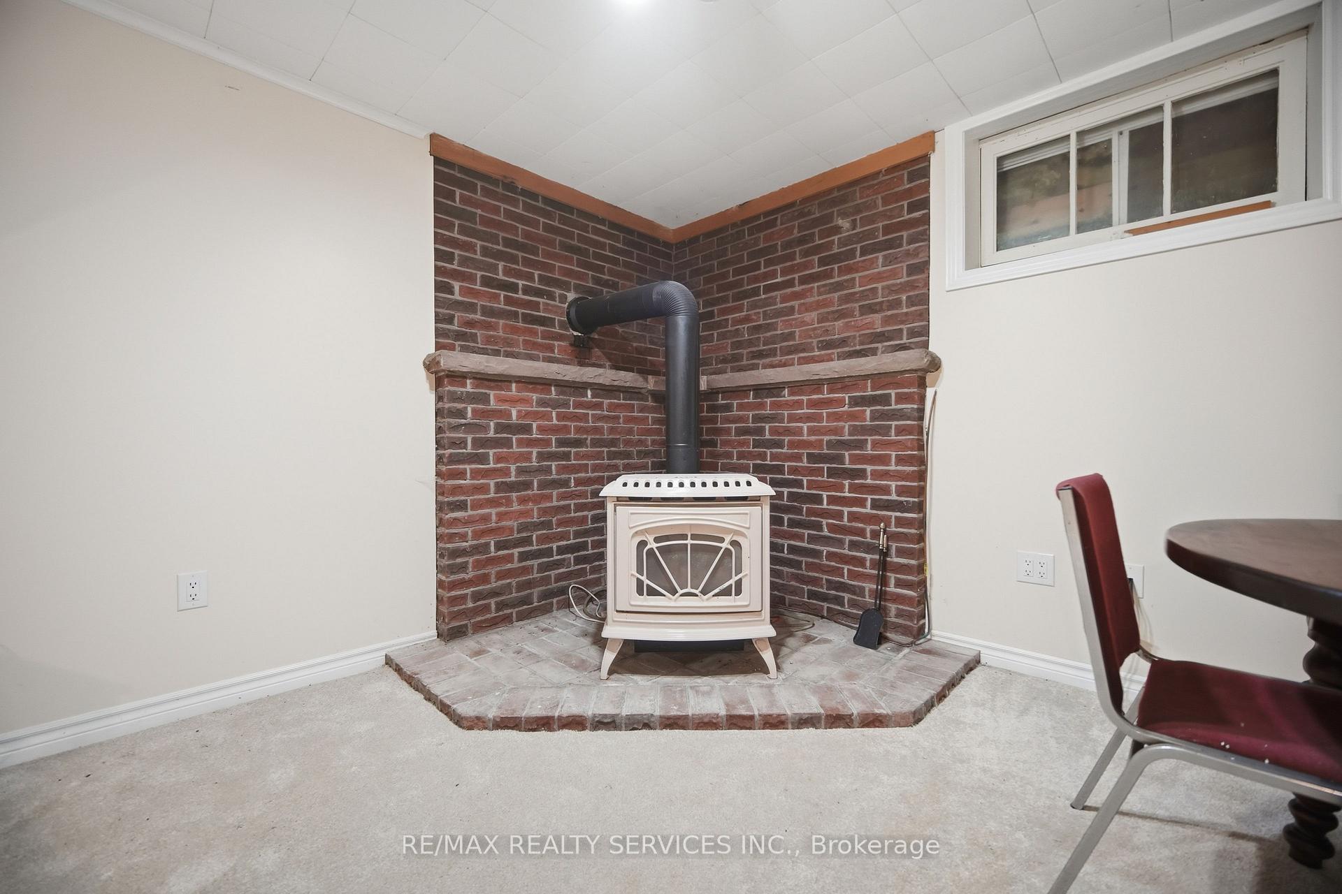 Photo 35 of 43 Maple Avenue, Caledon, Inglewood — HOMEH
