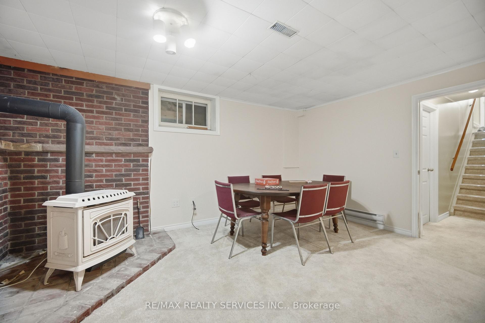 Photo 36 of 43 Maple Avenue, Caledon, Inglewood — HOMEH