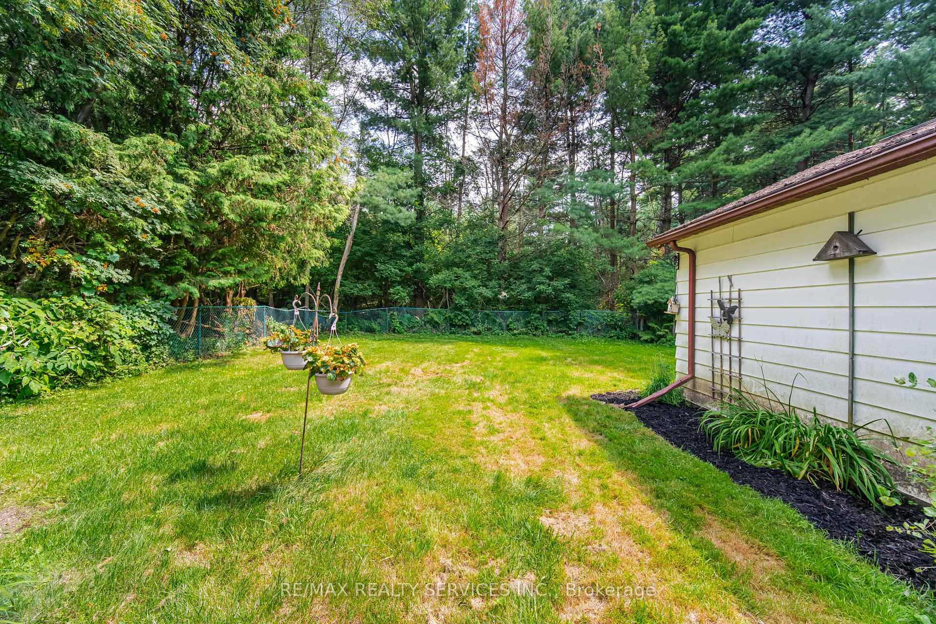 Photo 41 of 43 Maple Avenue, Caledon, Inglewood — HOMEH