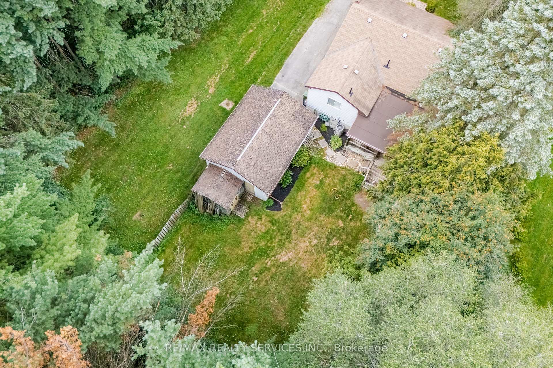 Photo 43 of 43 Maple Avenue, Caledon, Inglewood — HOMEH