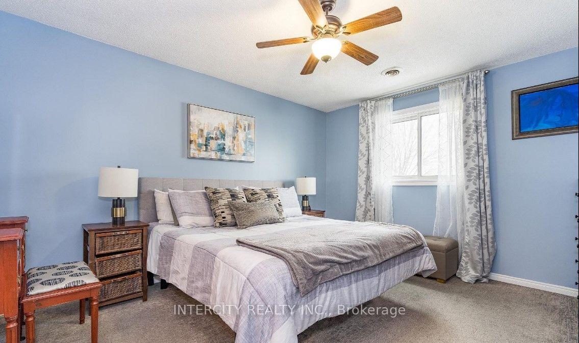 Photo 8 of 79 Kinzie Lane, Barrie, Grove East — HOMEH