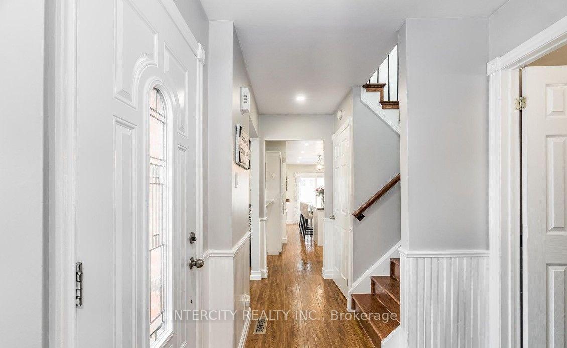 Photo 12 of 79 Kinzie Lane, Barrie, Grove East — HOMEH
