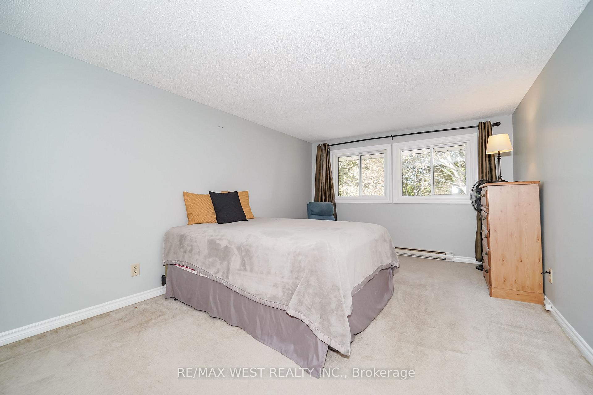 Photo 6 of 570 Annandale Street, Oshawa, Donevan — HOMEH