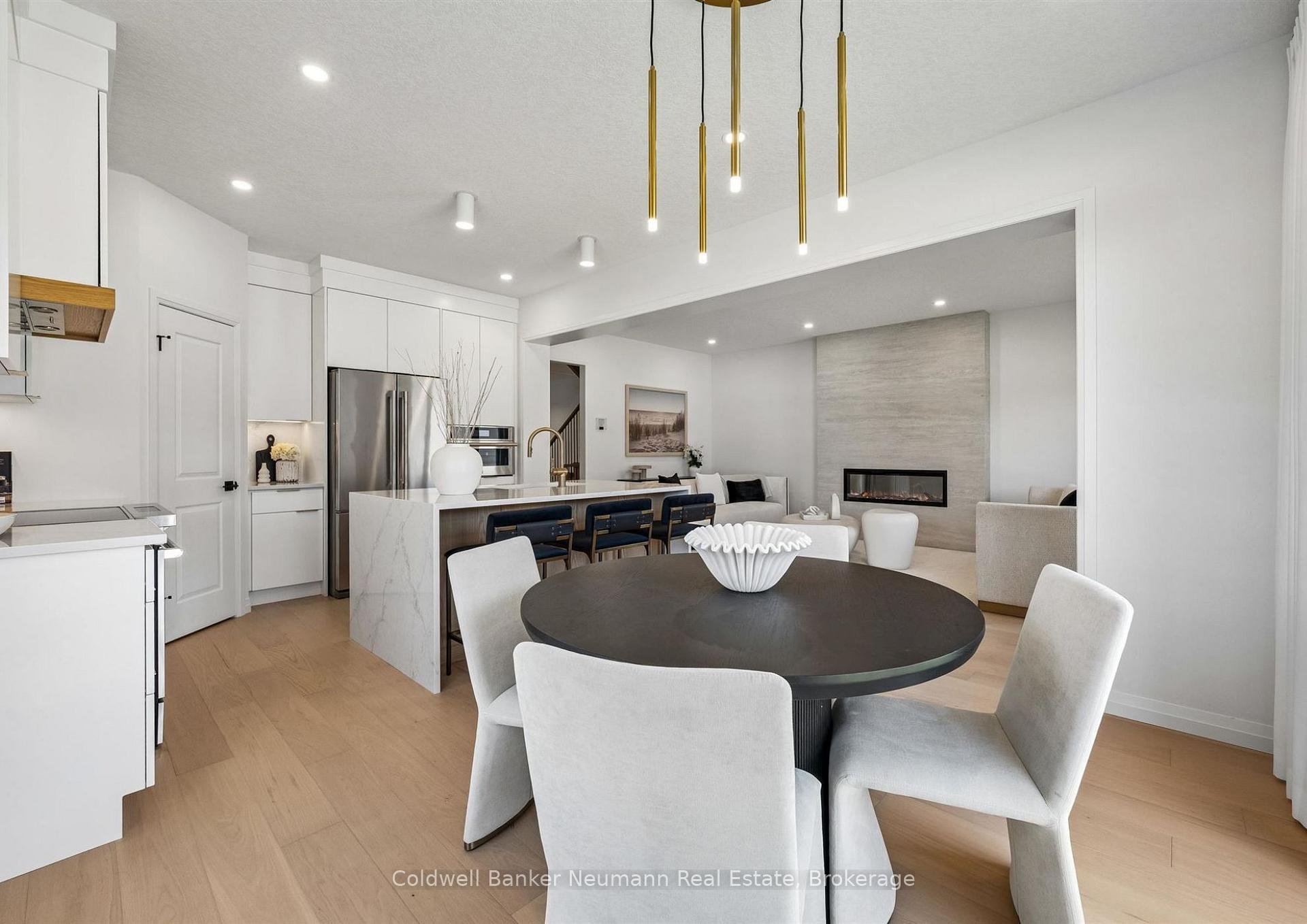 Photo 9 of 636 Anton Crescent, Kitchener, Laurentian Hills/Country Hills W — HOMEH