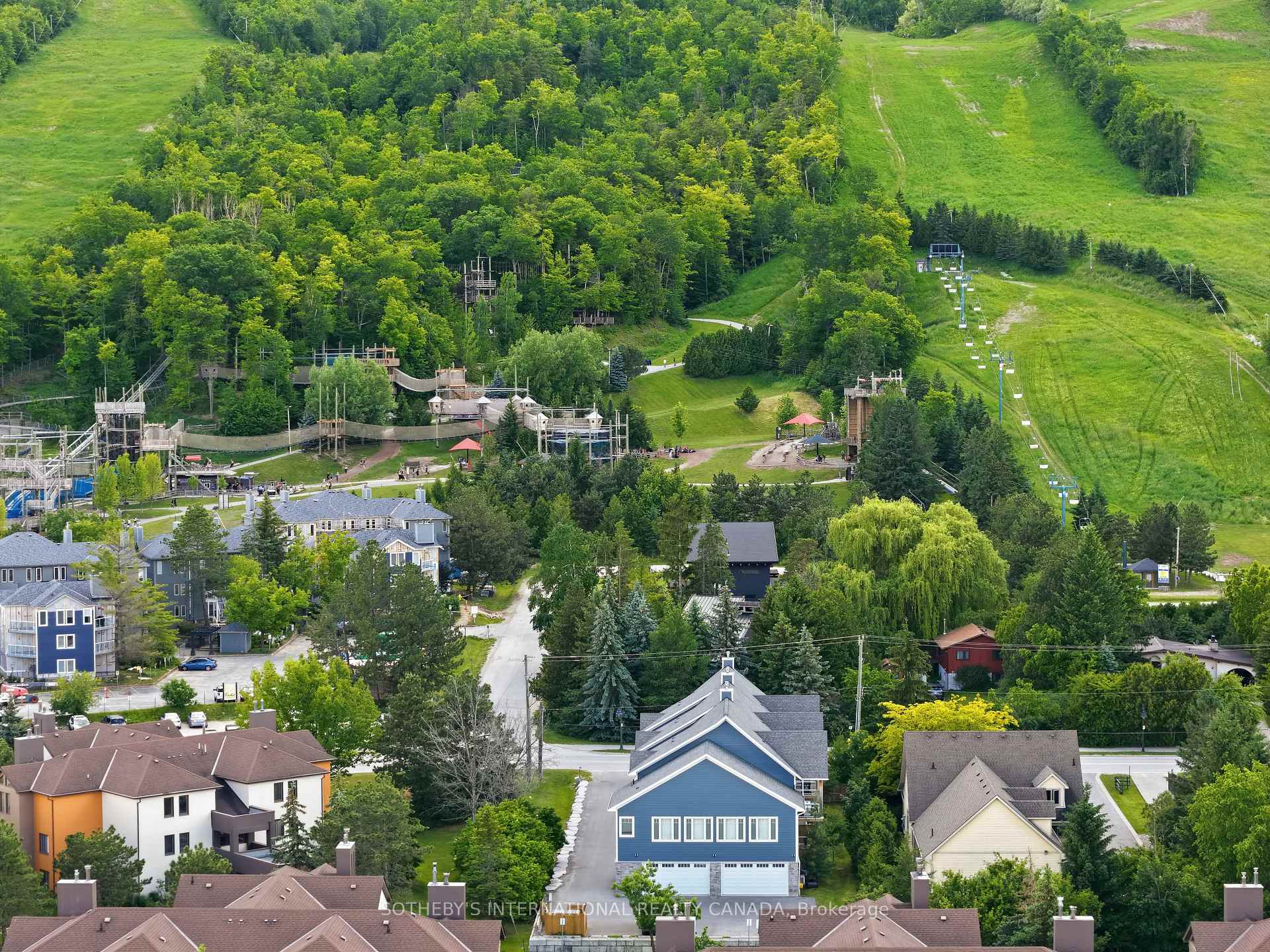 Photo 2 of 145 Jozo Weider Boulevard, Blue Mountains — HOMEH