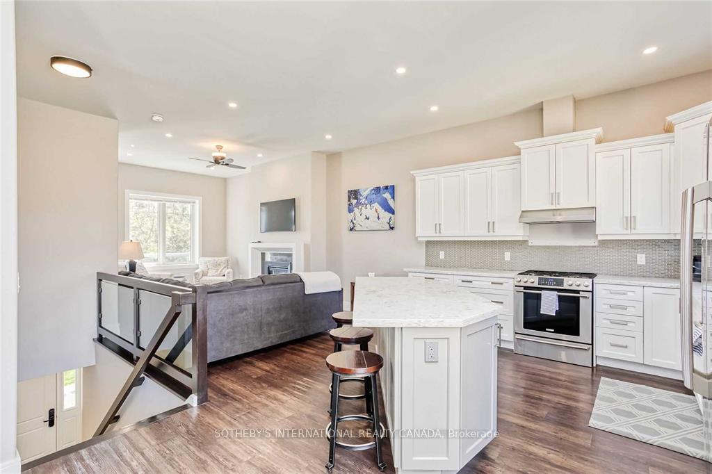 Photo 18 of 145 Jozo Weider Boulevard, Blue Mountains — HOMEH