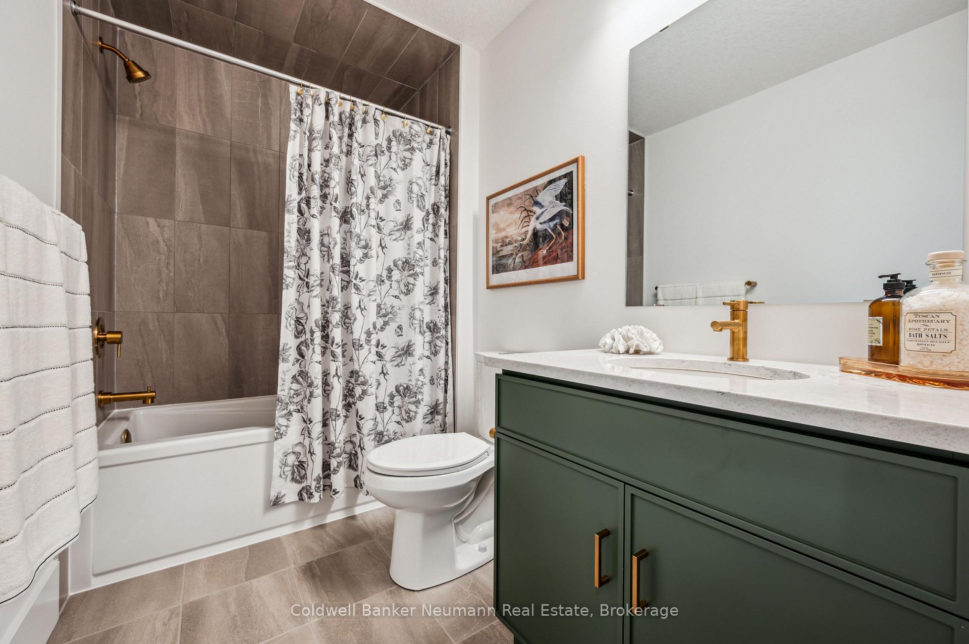 Photo 33 of 645 Anton Crescent, Kitchener, Rosenburg — HOMEH