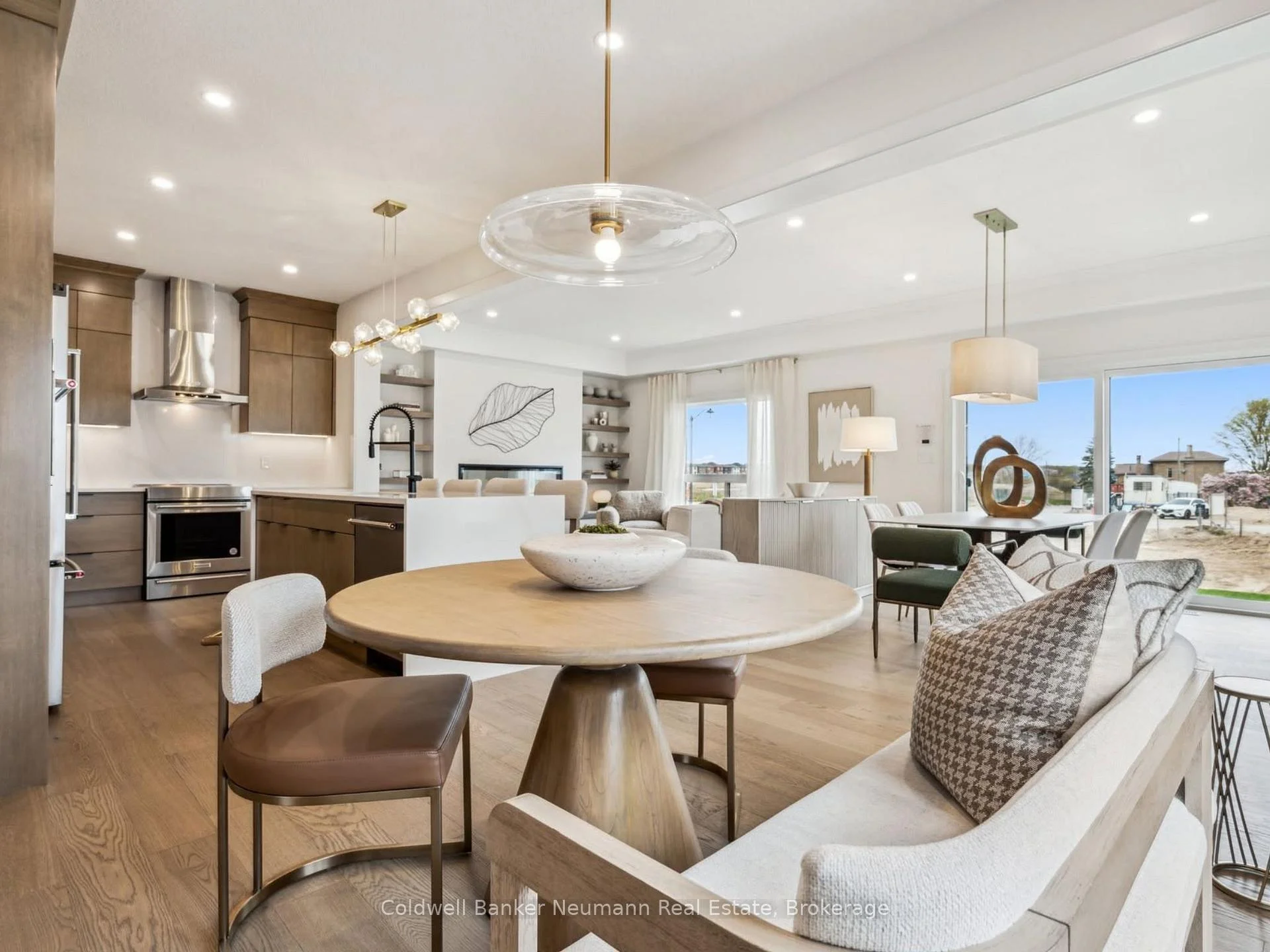 Photo 24 of 645 Anton Crescent, Kitchener, Rosenburg — HOMEH