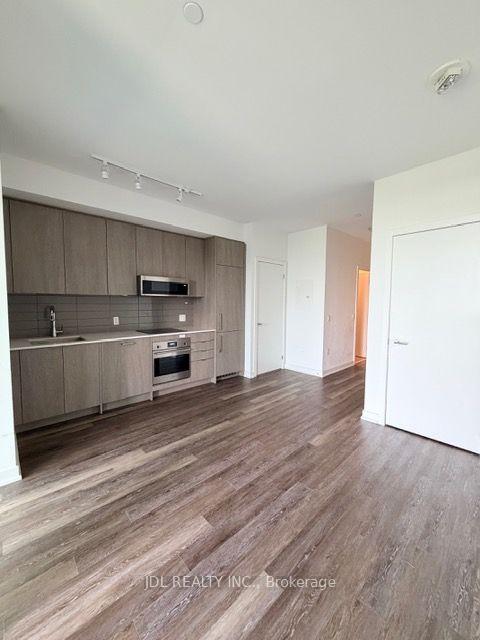 Photo 3 of Unit 705, 250 Lawrence Avenue W, Toronto, Lawrence Park North — HOMEH
