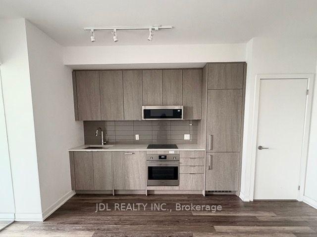 Photo 4 of Unit 705, 250 Lawrence Avenue W, Toronto, Lawrence Park North — HOMEH