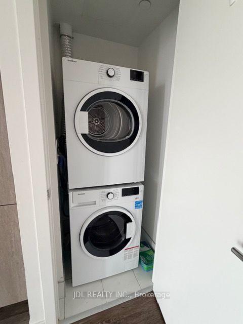 Photo 8 of Unit 705, 250 Lawrence Avenue W, Toronto, Lawrence Park North — HOMEH