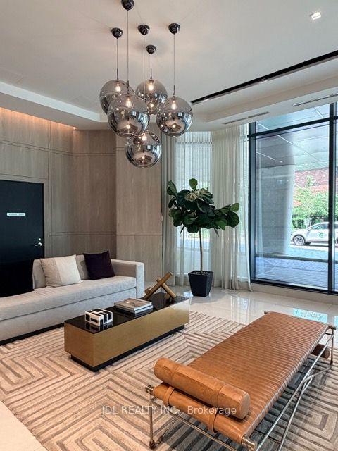 Photo 9 of Unit 705, 250 Lawrence Avenue W, Toronto, Lawrence Park North — HOMEH