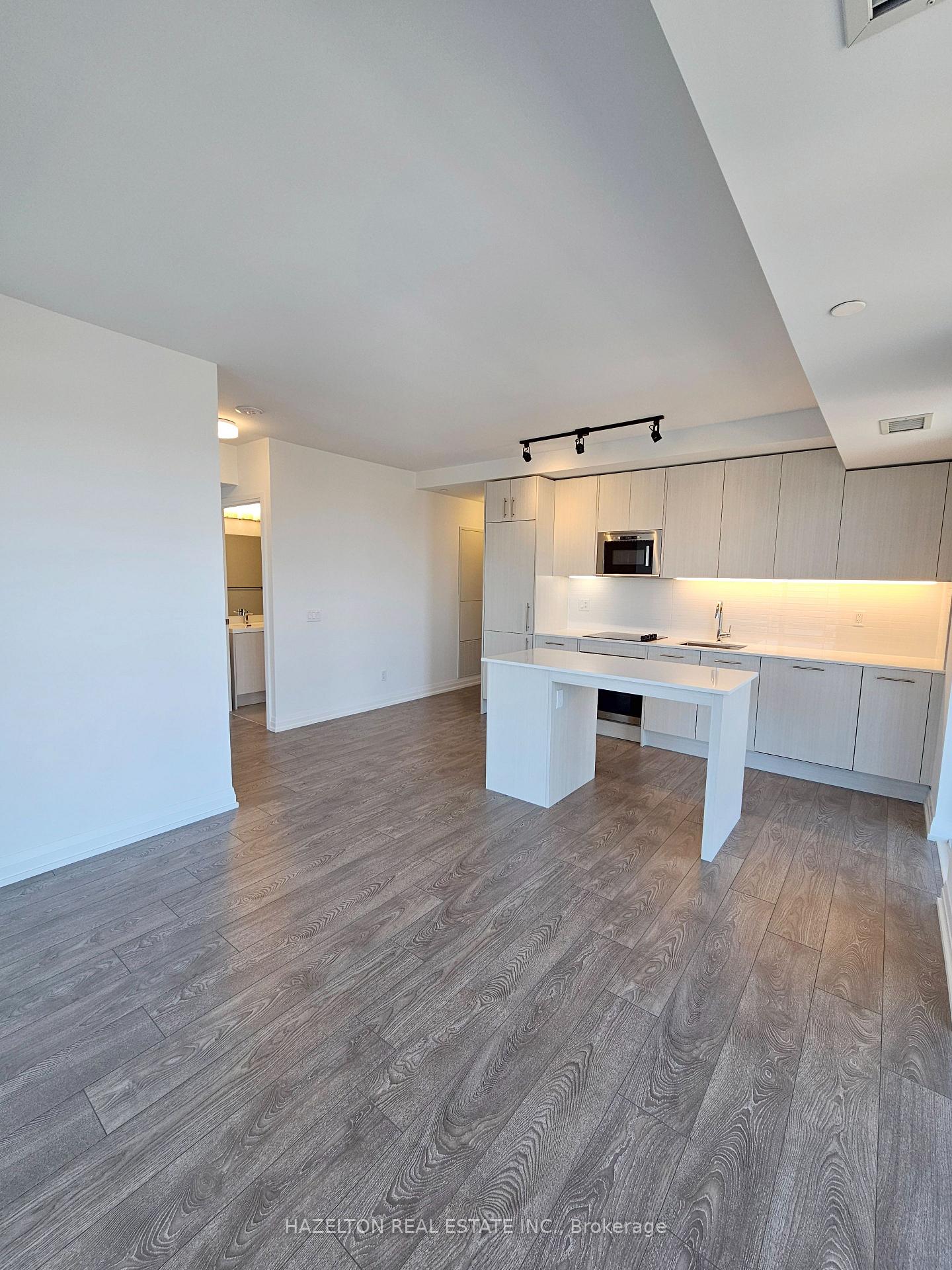 Photo 3 of Unit 2503, 286 Main Street, Toronto, East End-Danforth — HOMEH