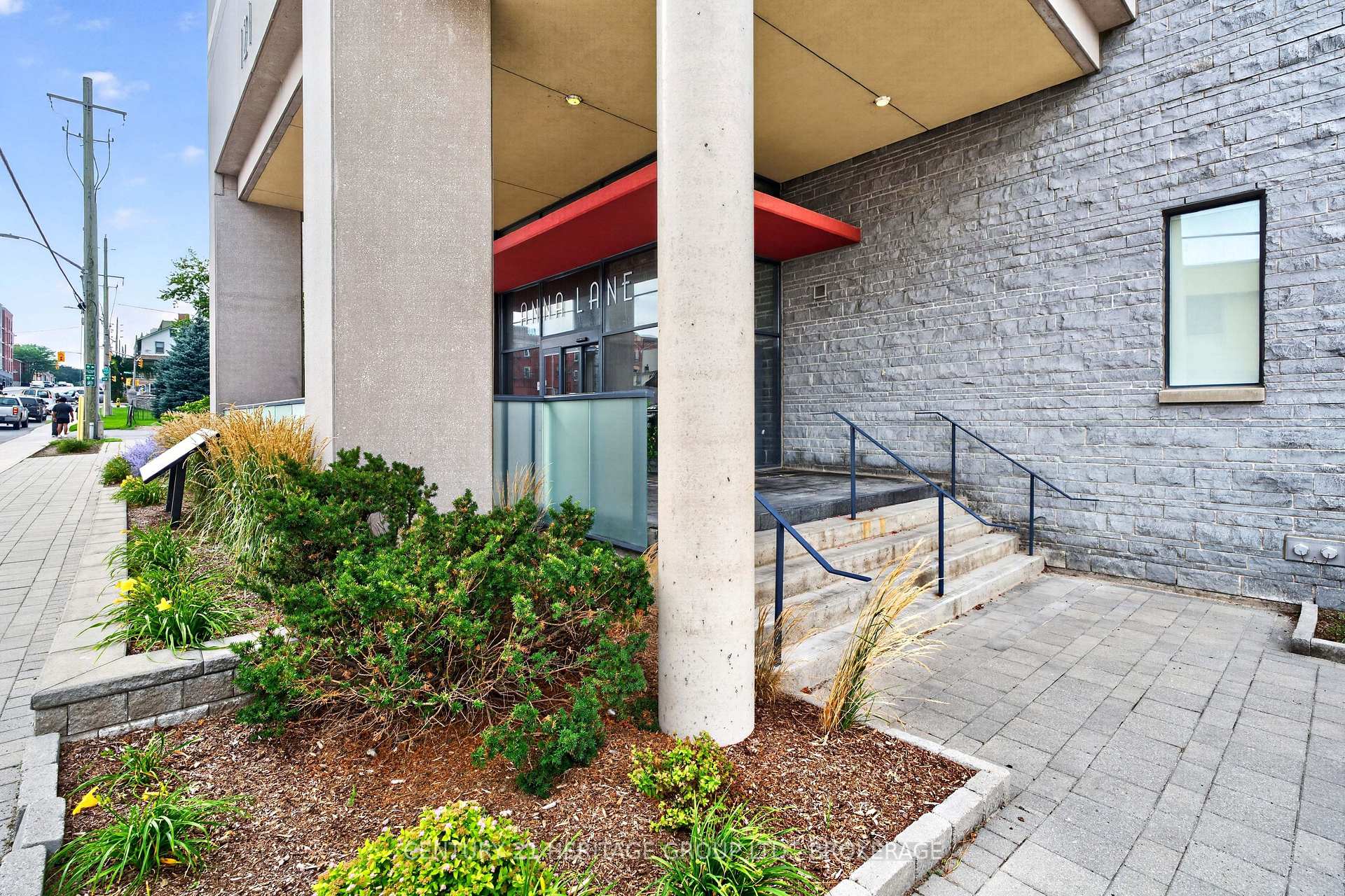 Photo 2 of Unit A1, 121 Queen Street, Kingston, East of Sir John A. Blvd — HOMEH