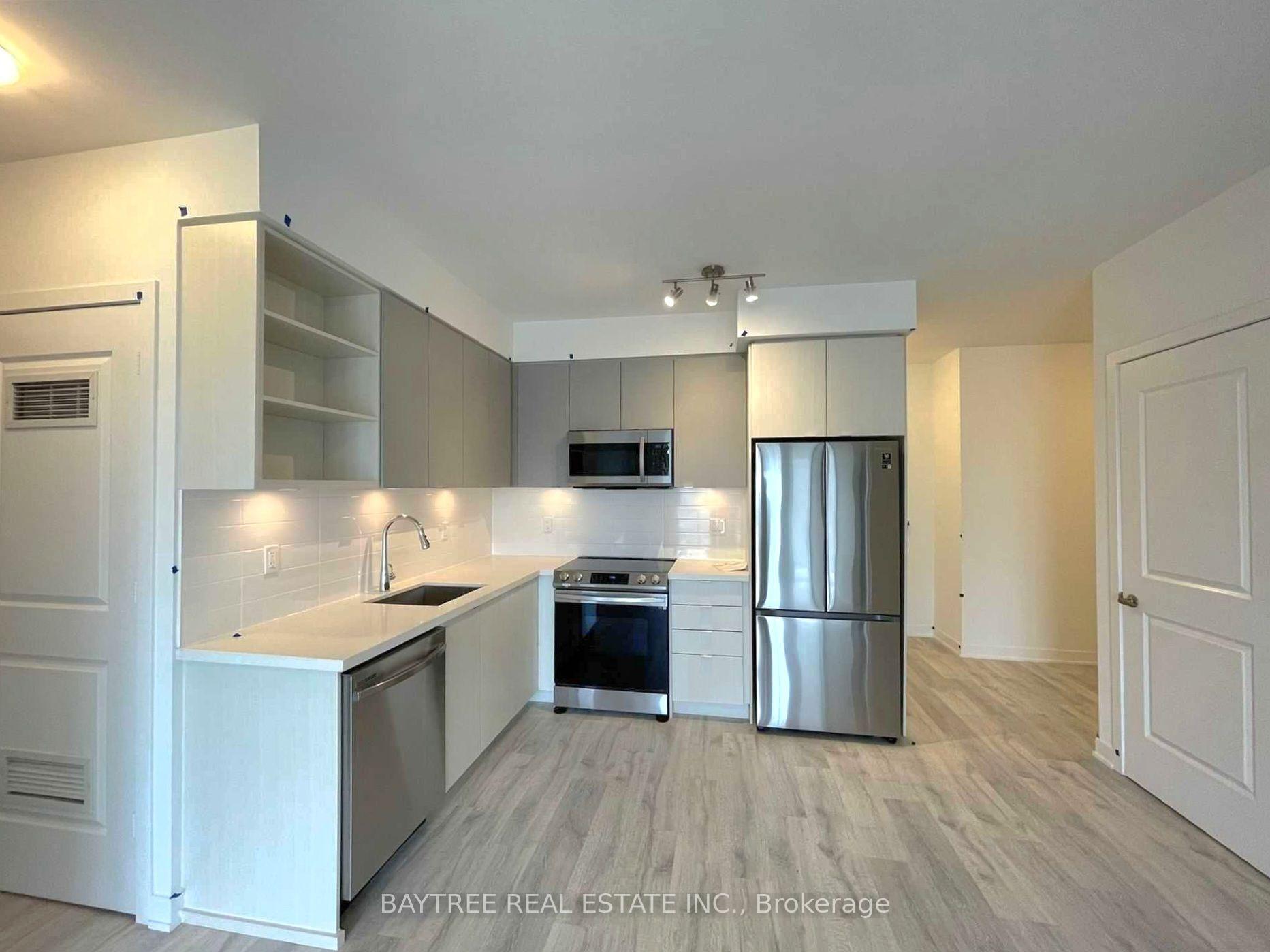 Front of Unit 411, 4655 Metcalfe Avenue