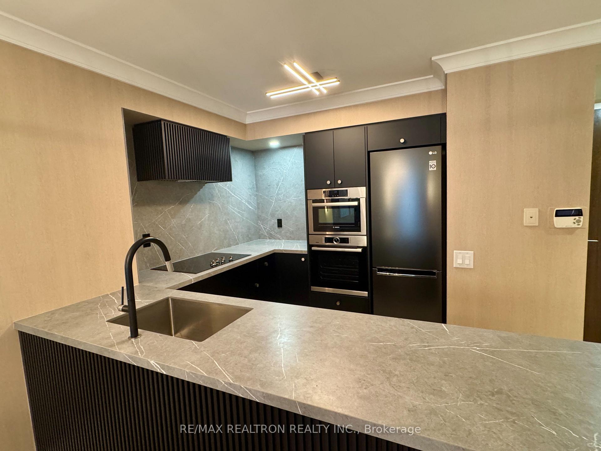 Photo 6 of Unit 1107, 388 Bloor Street E, Toronto, Rosedale-Moore Park — HOMEH