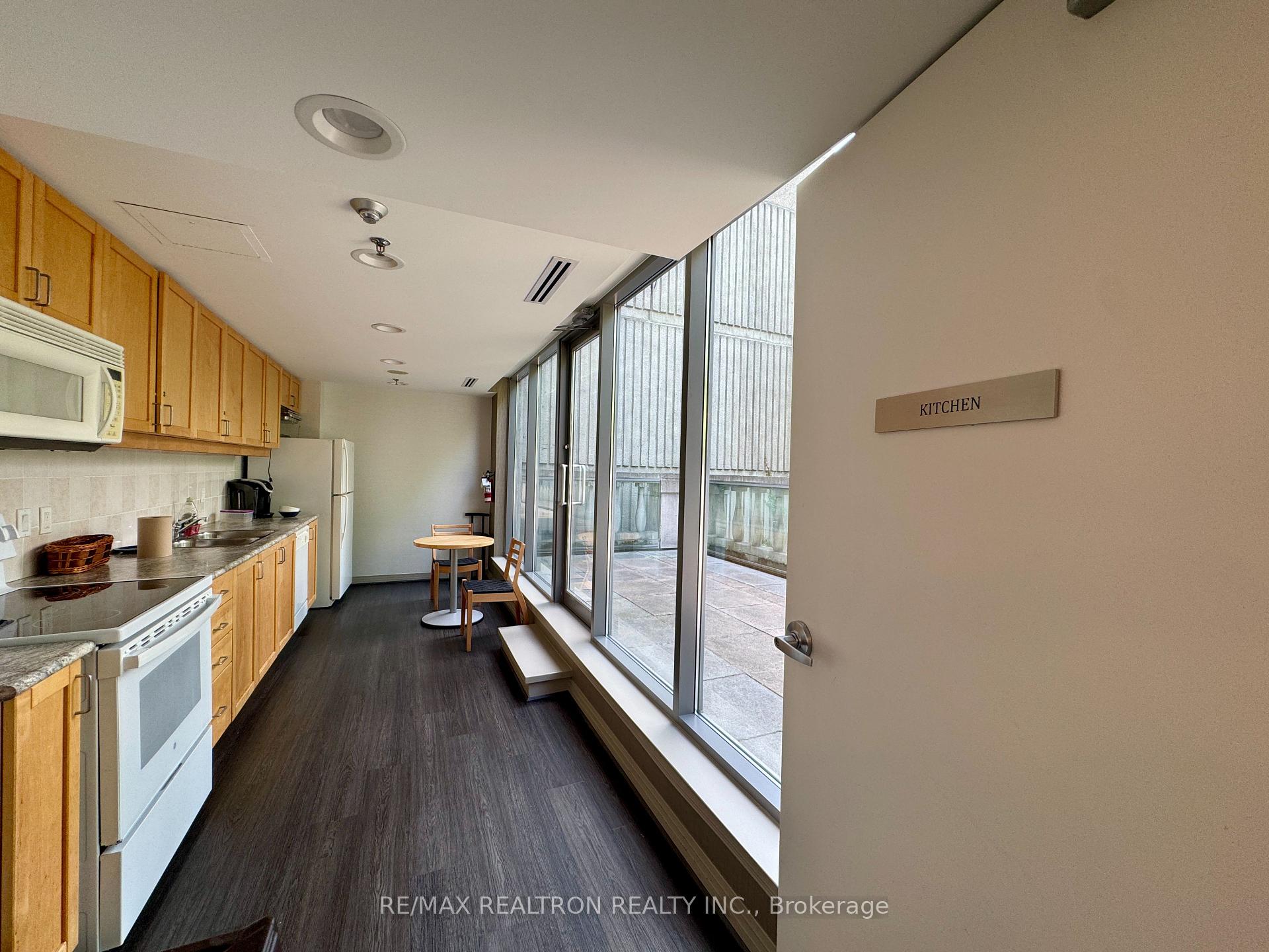 Photo 36 of Unit 1107, 388 Bloor Street E, Toronto, Rosedale-Moore Park — HOMEH