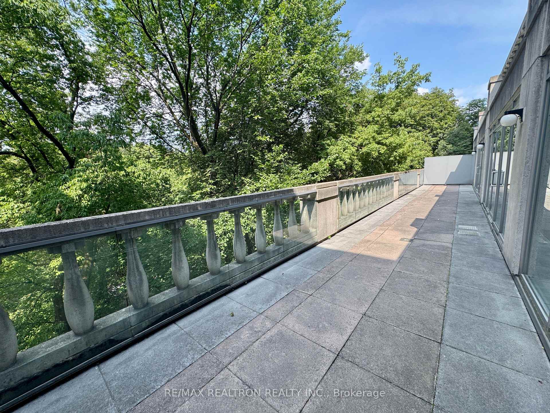 Photo 37 of Unit 1107, 388 Bloor Street E, Toronto, Rosedale-Moore Park — HOMEH