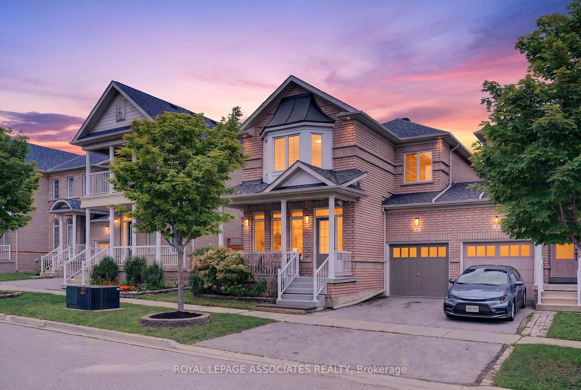 Photo 1 of 6 Radmore Place, Markham, Box Grove — HOMEH