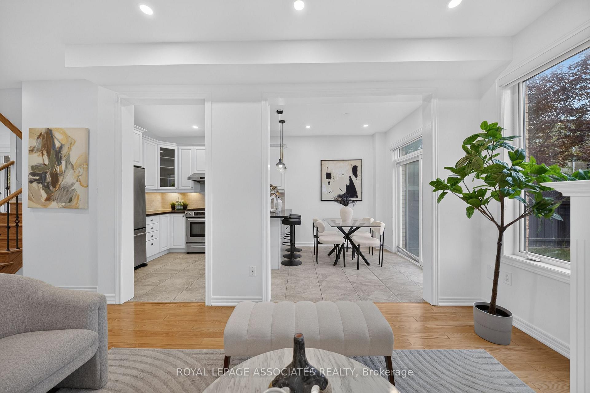 Photo 16 of 6 Radmore Place, Markham, Box Grove — HOMEH