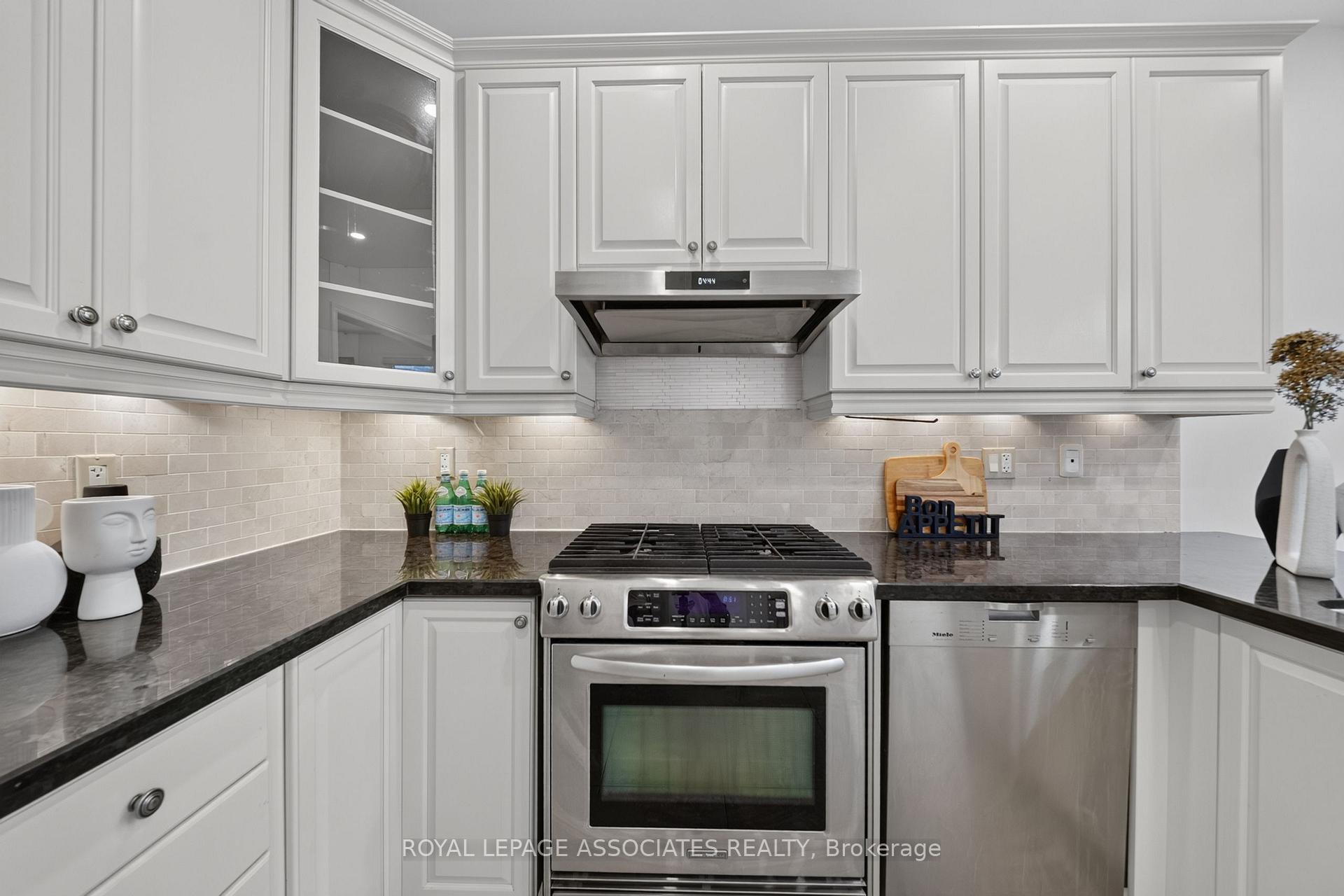 Photo 20 of 6 Radmore Place, Markham, Box Grove — HOMEH