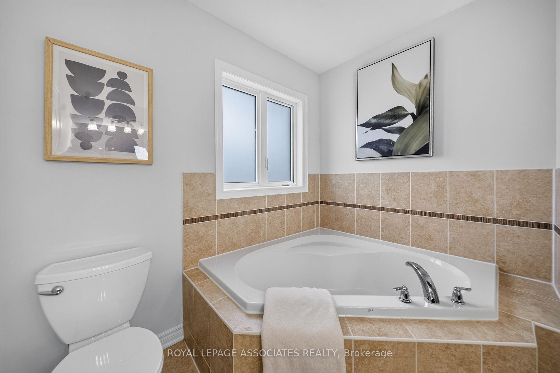 Photo 33 of 6 Radmore Place, Markham, Box Grove — HOMEH
